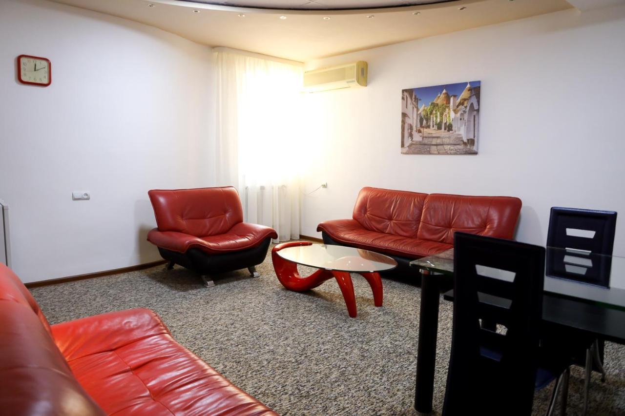 Hotel No Problem à Erévan Extérieur photo